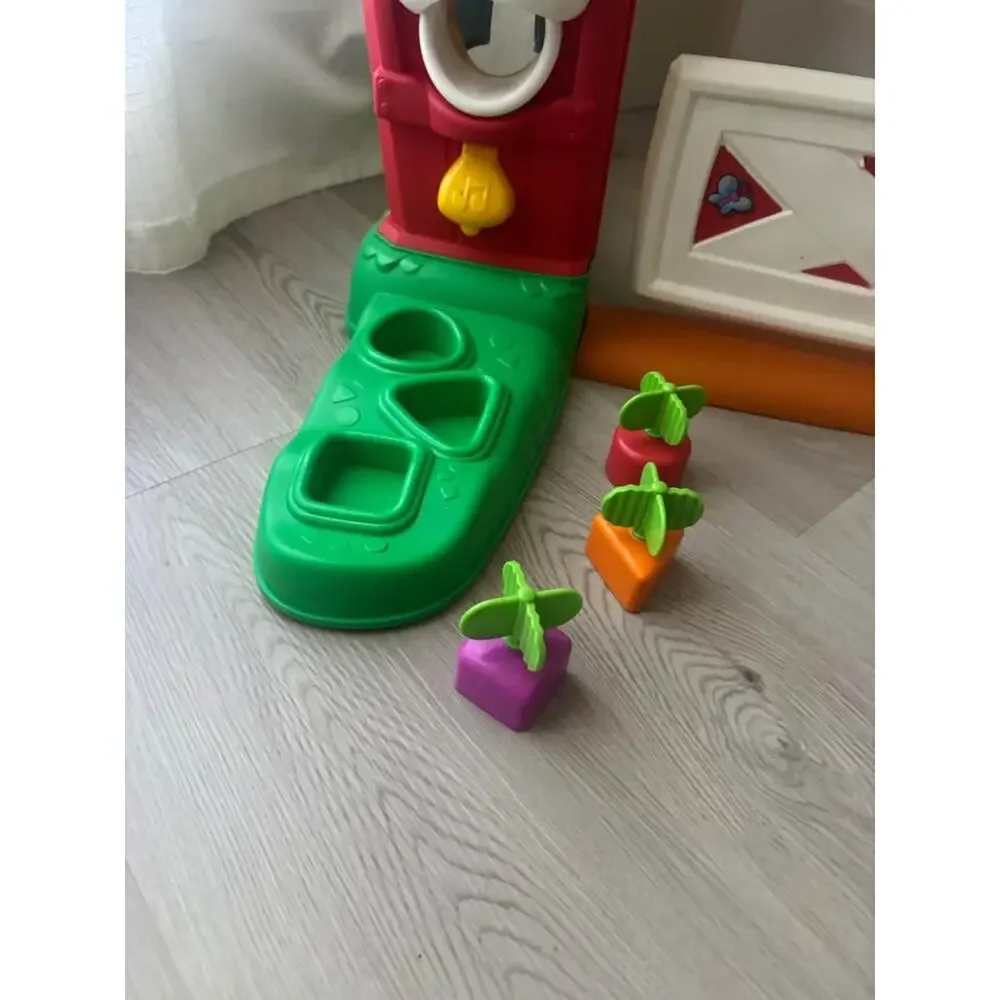 Fisher Price Laugh & Learn Crawl Through Barn Learning Farm 2009 Toy